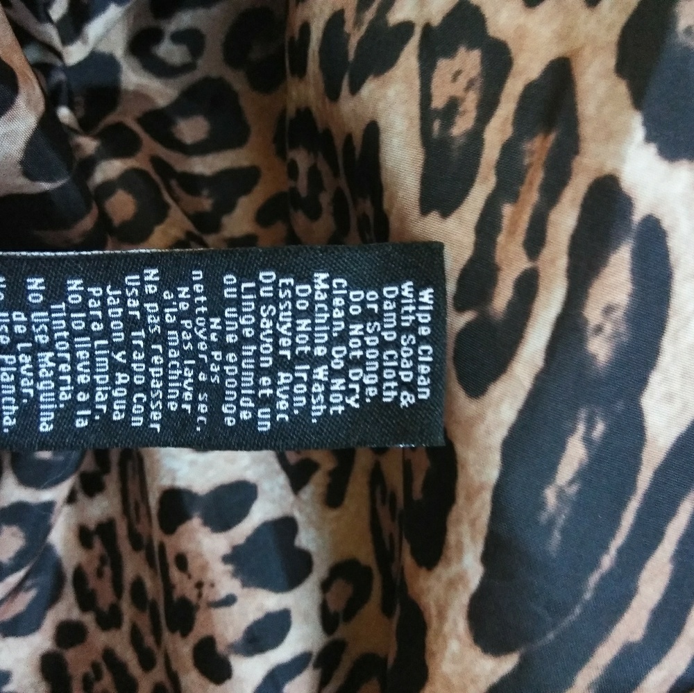 Ladies Coat - Picture 7 of 8
